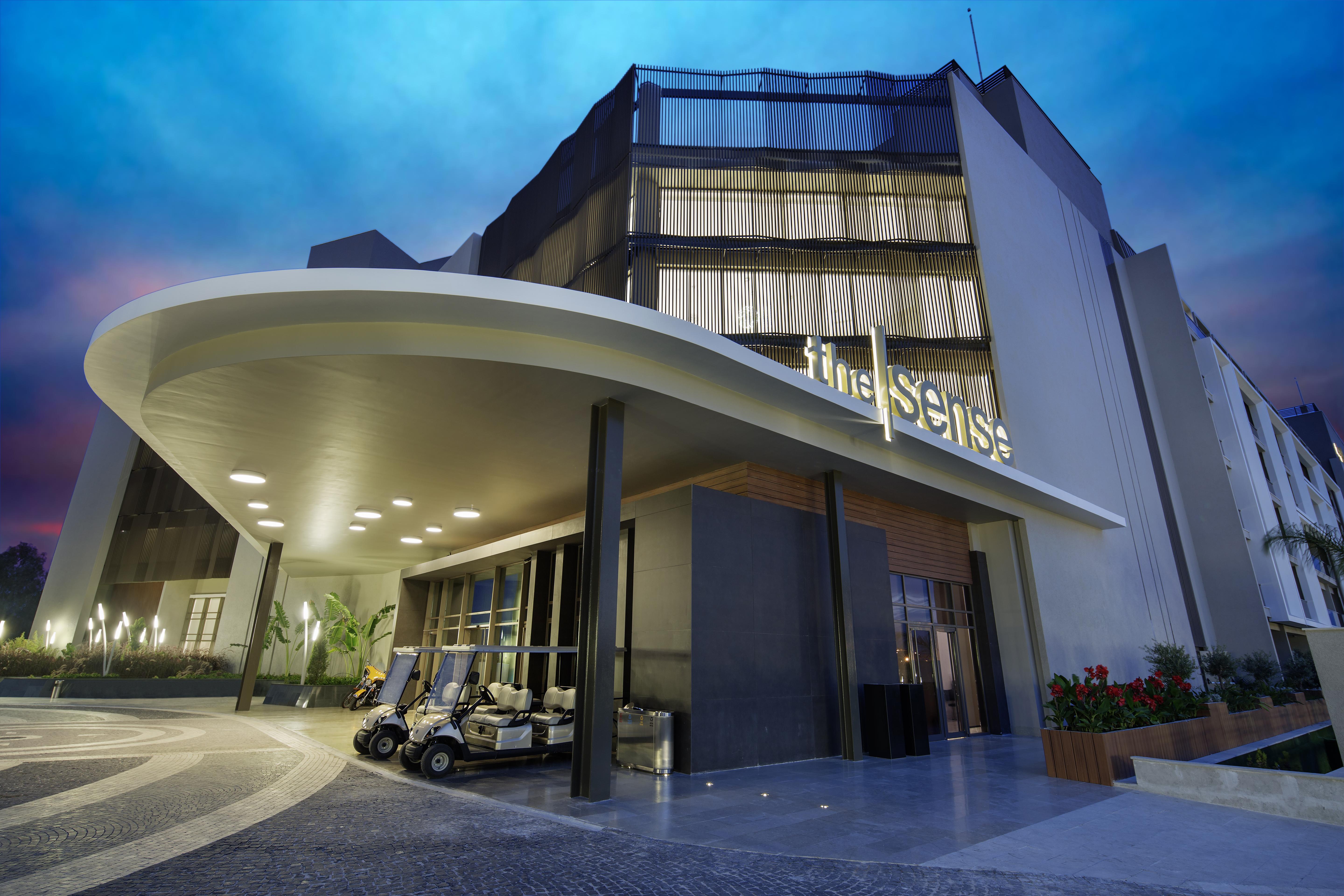 The Sense Deluxe Side Exterior foto